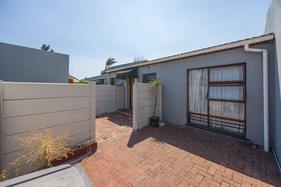 2 Bedroom Property for Sale in Table View Western Cape